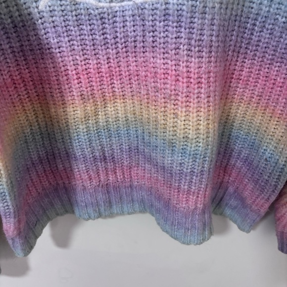 Hello Kitty x Forever 21 Pastel Rainbow Crewneck chunky  Sweater size M - Picture 5 of 13